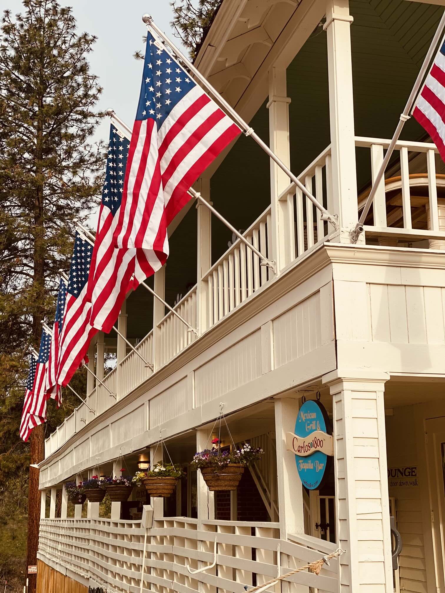 Exterior – Riverside façade